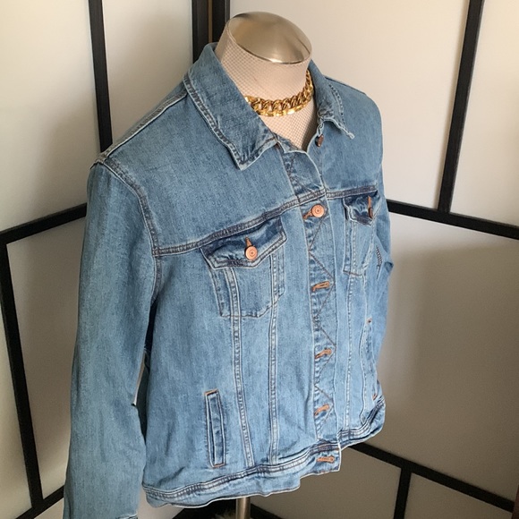Old Navy Women's Blue Jean Jacket Size XXL Perfect with Maxi Dresses I1010 - Picture 3 of 15
